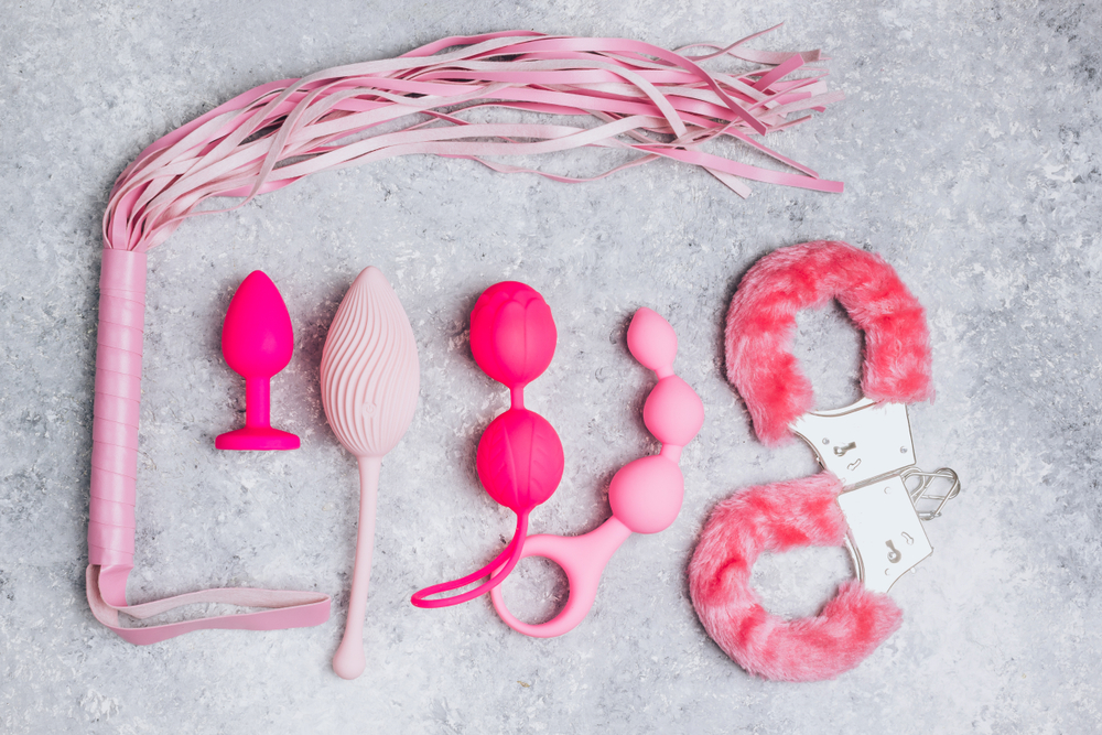 Erotické hračky si môžete ľahko zakúpiť v online sex shopoch